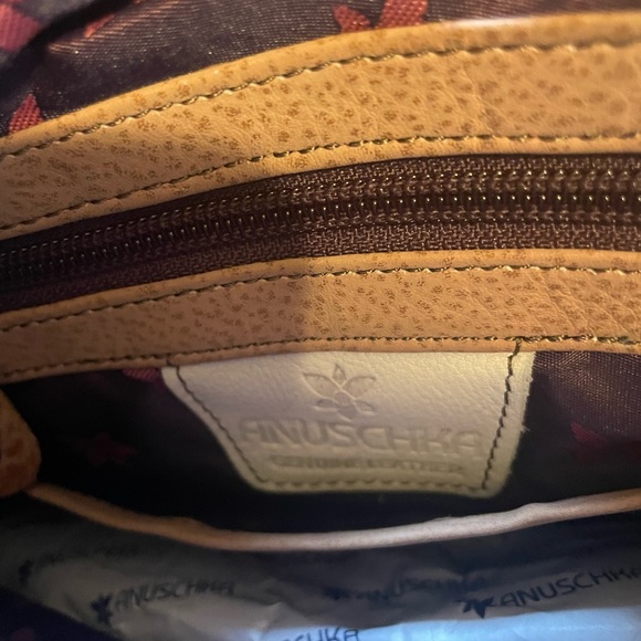 Anuschka crossbody bag - Picture 6 of 7